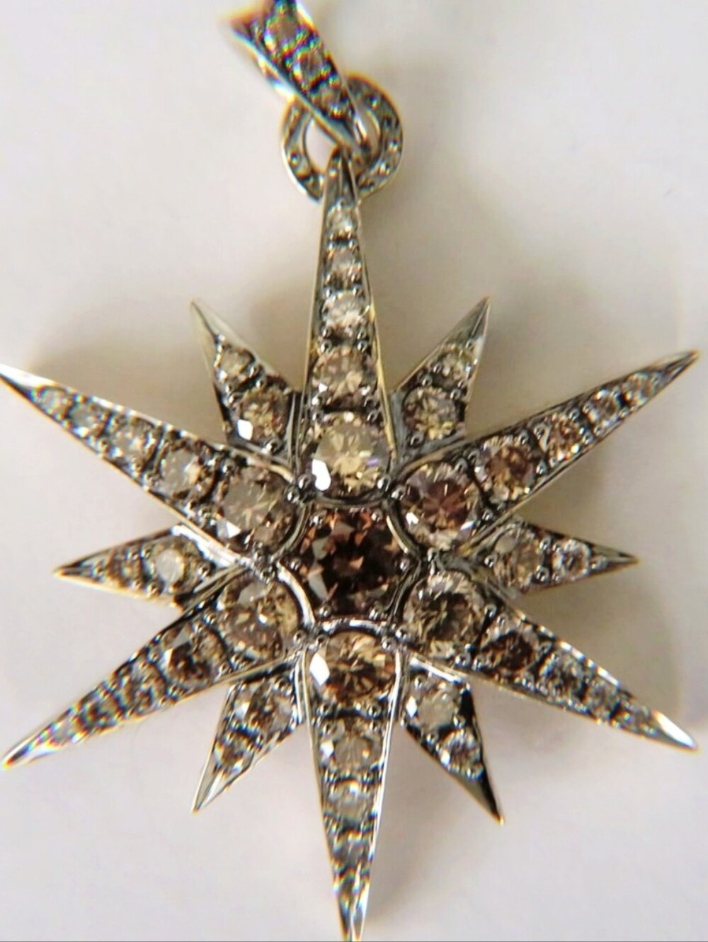 H. Stern 18K Gold Diamond LARGE Star Pendant 3.25ct With Long Chain Necklace